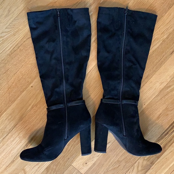 Black Heeled Knee High Boots - Picture 4 of 8